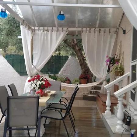 Amalia'S Maisonette Marathos  Exterior photo