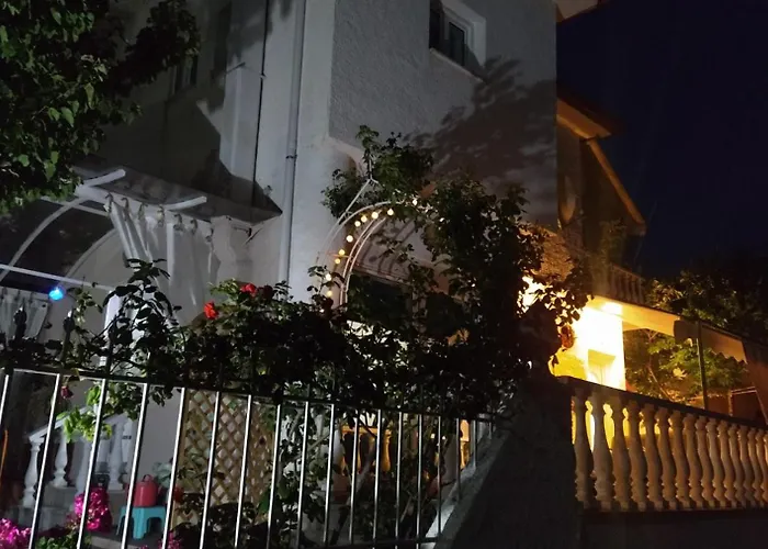 Amalia\'S Maisonette