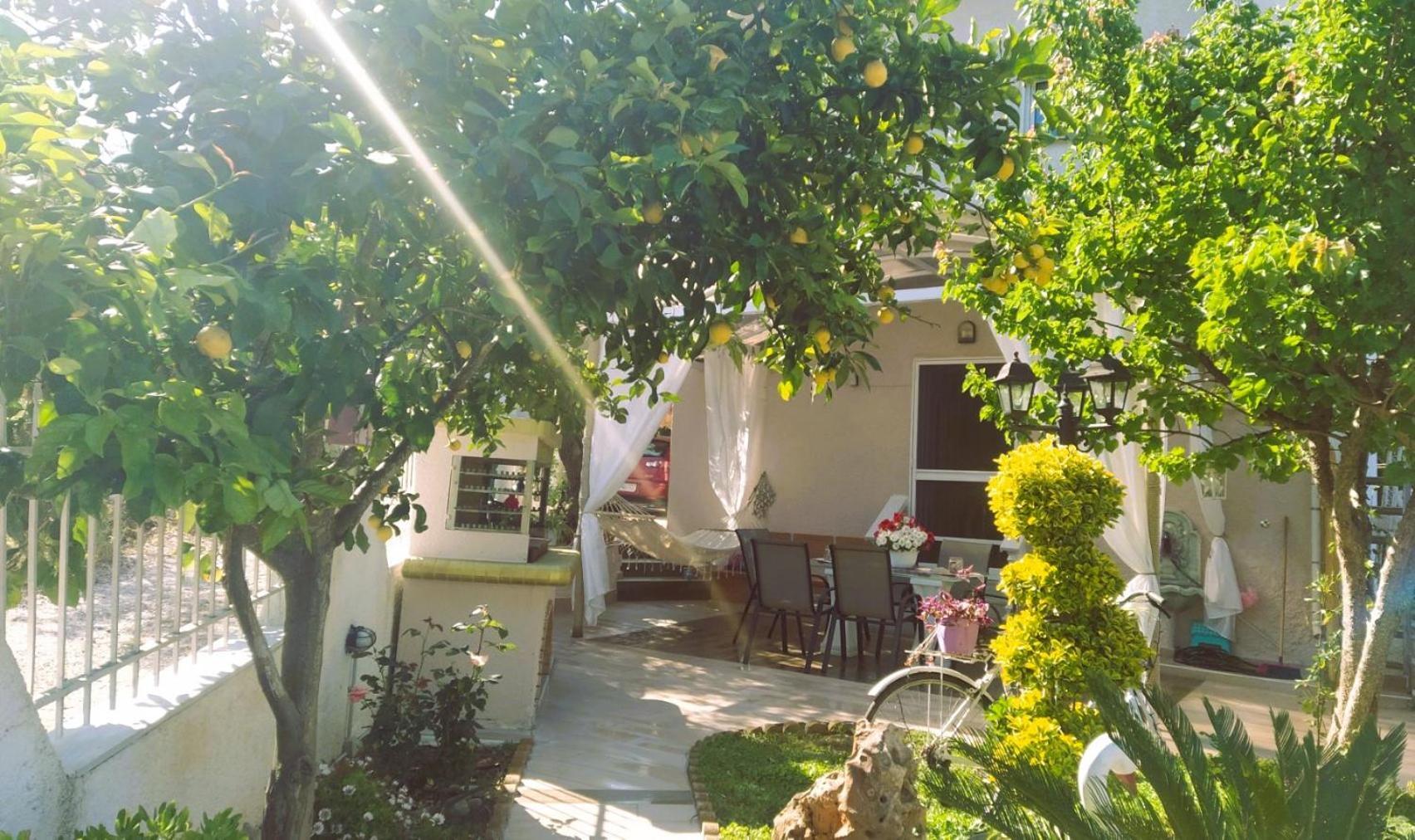 Amalia's Maisonette Holiday home *