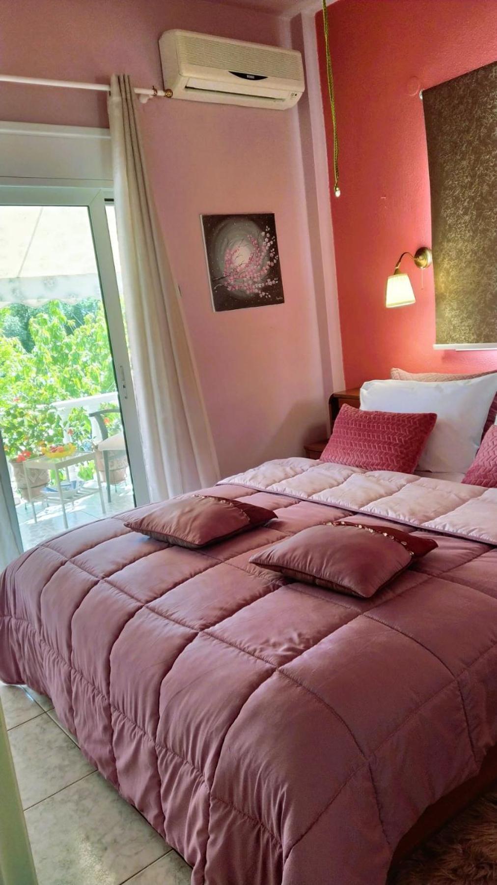 Amalia's Maisonette Holiday home *